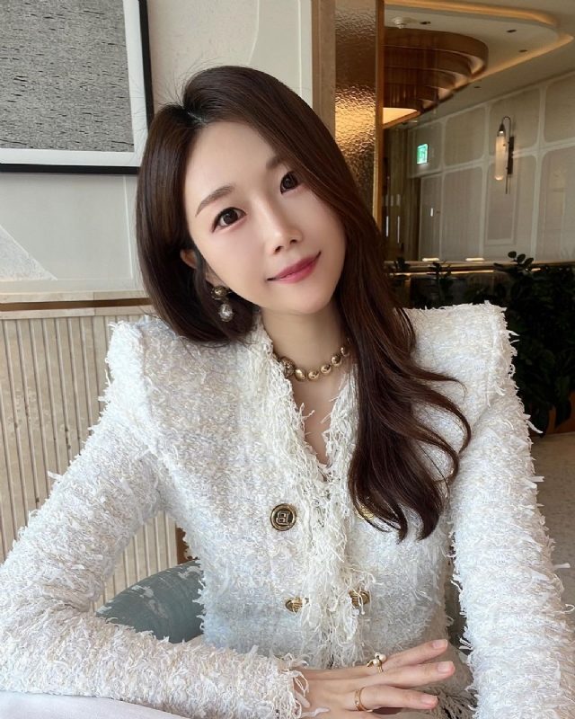 惠然的第一张照片--广州相亲服务中心
