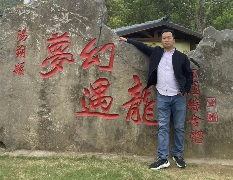 快乐每一天的第一张照片--广州相亲服务中心