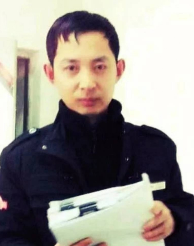 风雨中有你的第一张照片--广州相亲服务中心