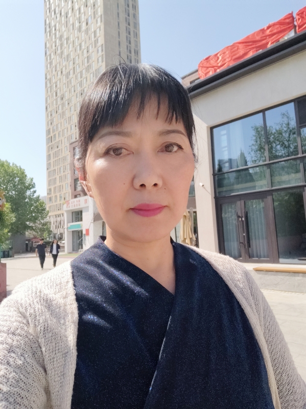 天山雪莲的第一张照片--广州相亲服务中心