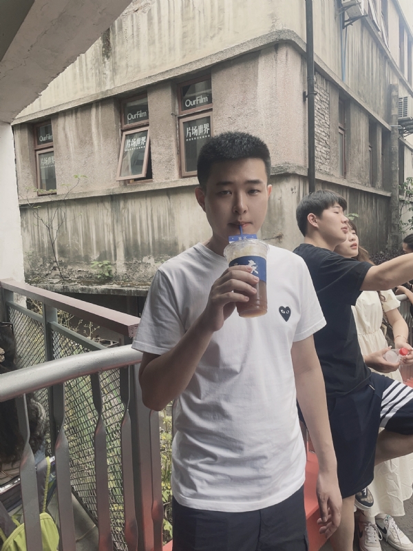 尚龙的第二张照片--广州相亲服务中心