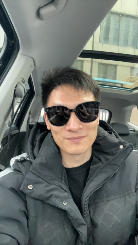 男孩的第一张照片--广州相亲服务中心