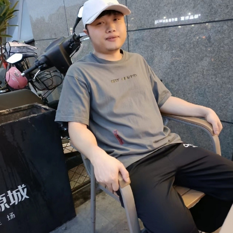 风吹半夏的第一张照片--广州相亲服务中心