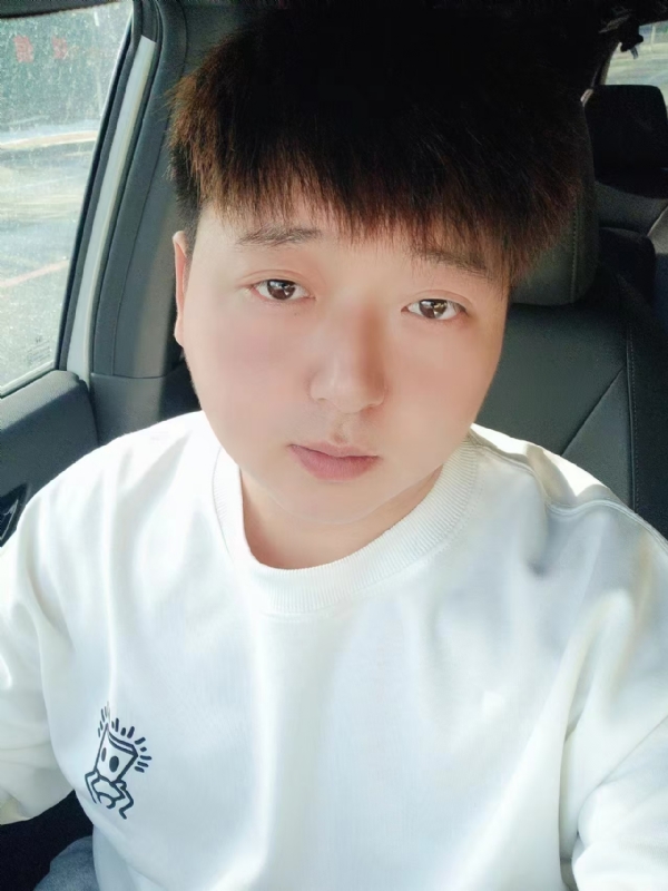 可乐加冰的第一张照片--广州相亲服务中心