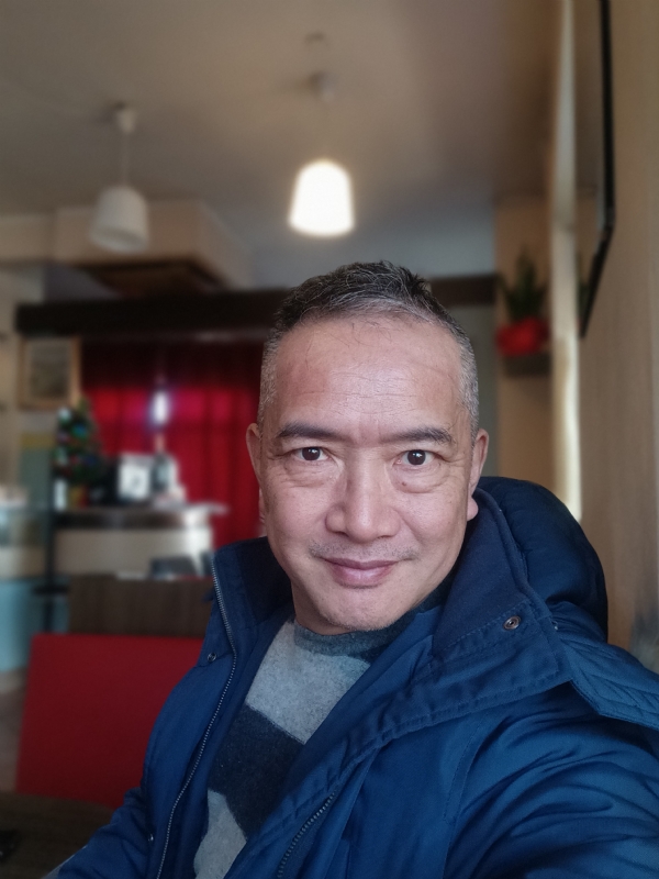 大龙的第一张照片--广州相亲服务中心