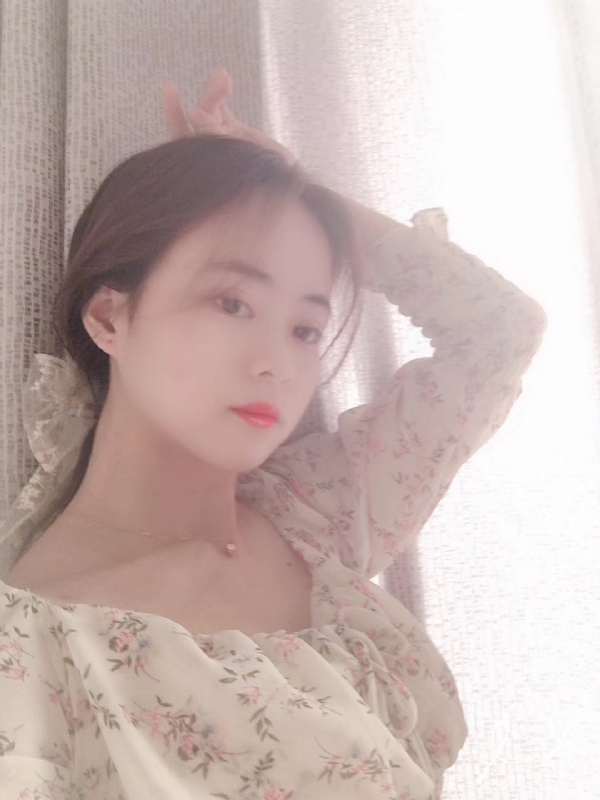 泡芙的第五张照片--广州相亲服务中心