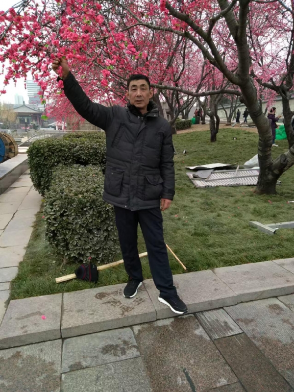 风雨的第一张照片--广州相亲服务中心