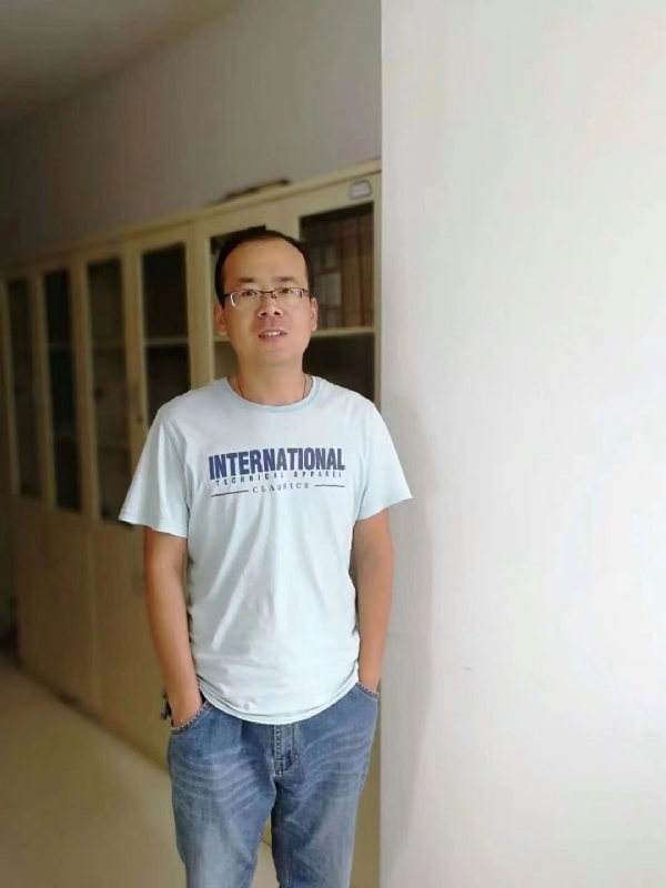 黄土麦田的第二张照片--广州相亲服务中心