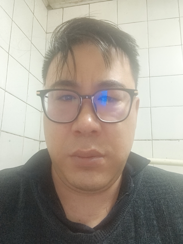 迷失自我的第一张照片--广州相亲服务中心