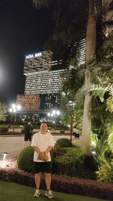 熟悉的身影的第一张照片--广州相亲服务中心