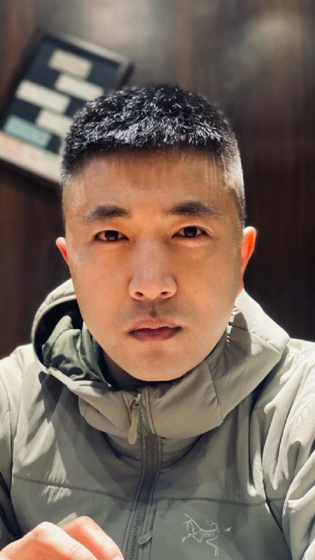 山中何缘的第一张照片--广州相亲服务中心