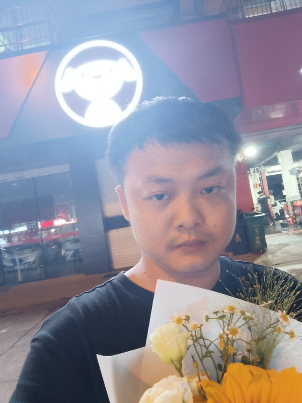 小陈的第一张照片--广州相亲服务中心