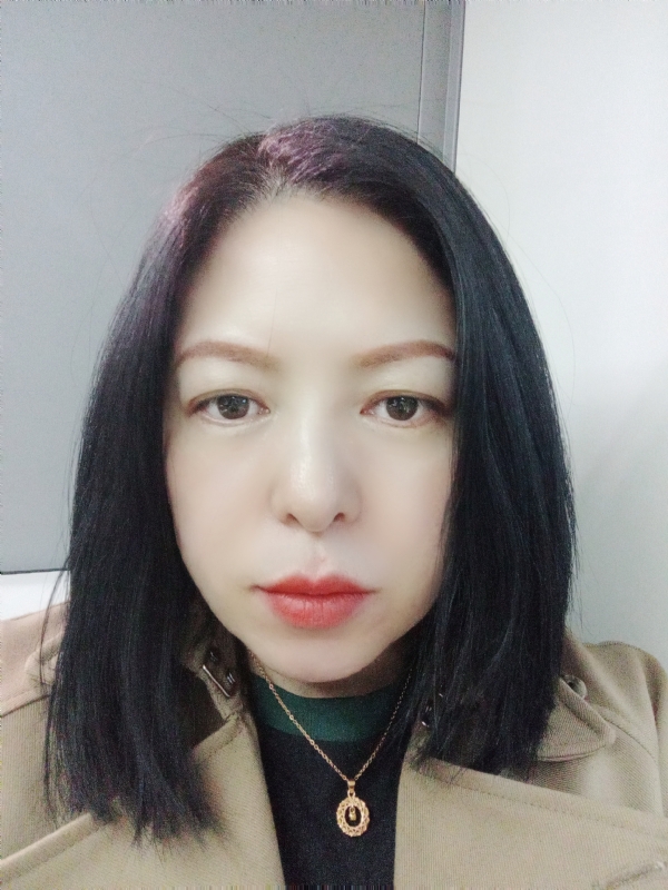 尘颜的第一张照片--广州相亲服务中心