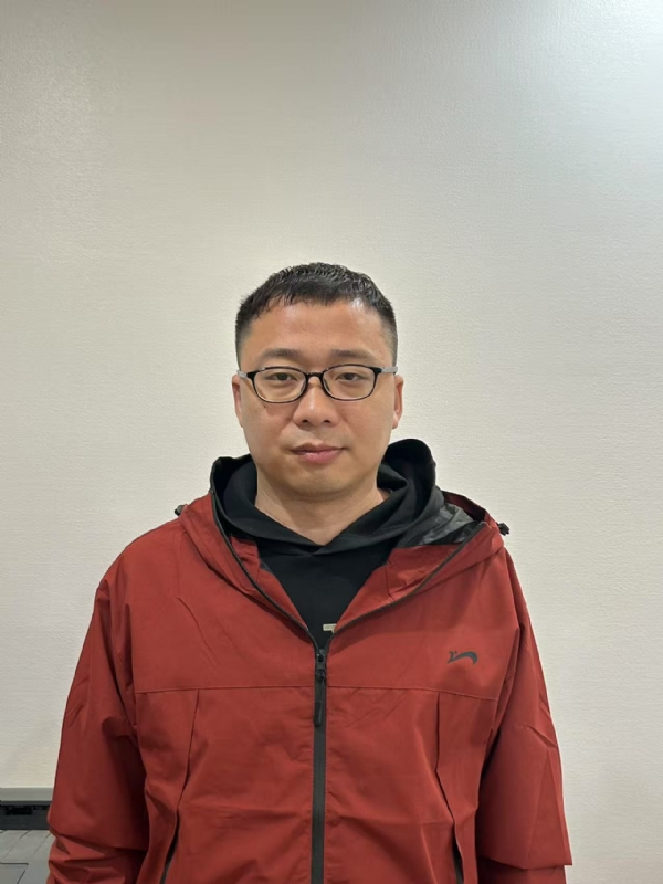 小石头的第一张照片--广州相亲服务中心
