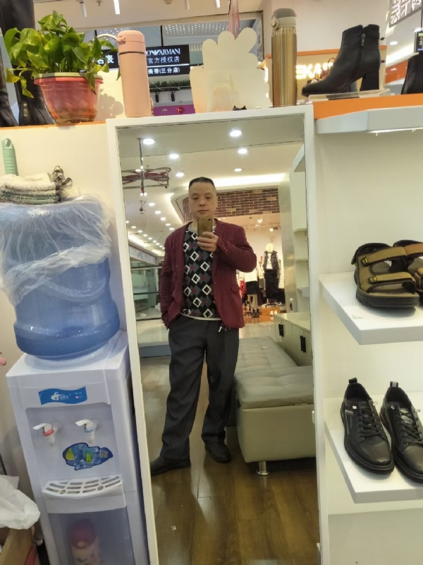 真诚征婚的第四张照片--广州相亲服务中心