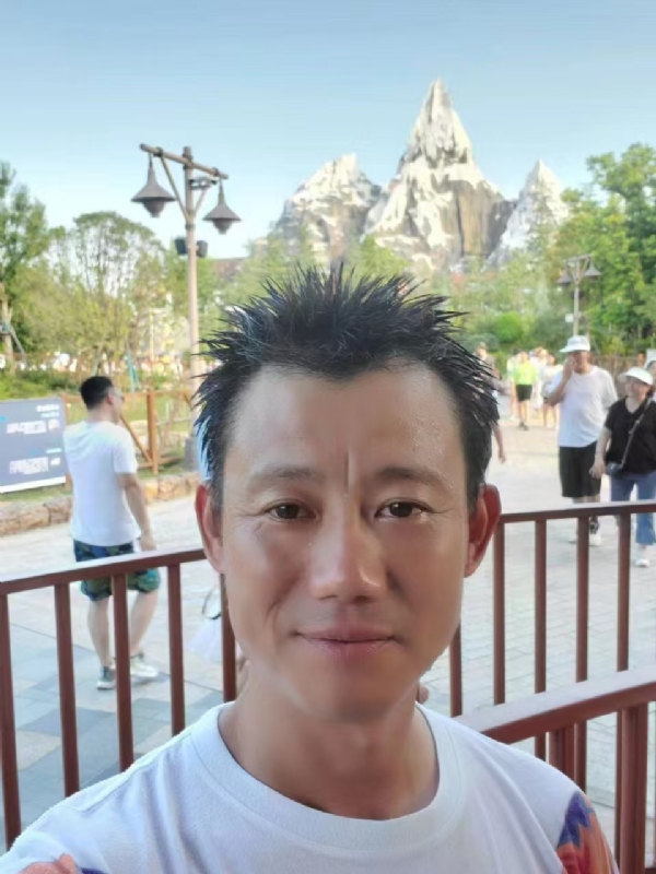 艾氏涂料博的第一张照片--广州相亲服务中心