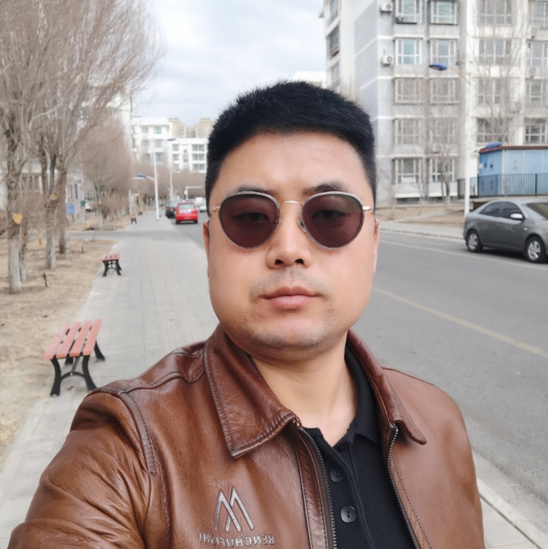 月下听风的第一张照片--广州相亲服务中心