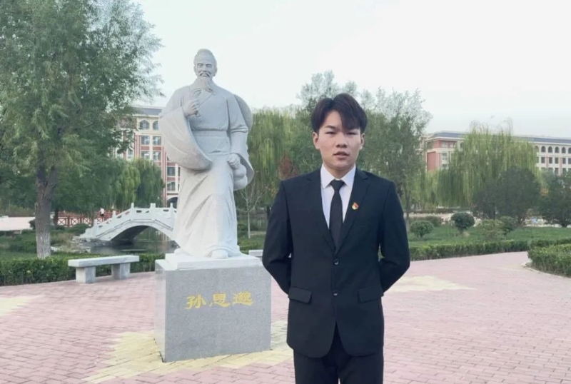 尚明月的第一张照片--广州相亲服务中心