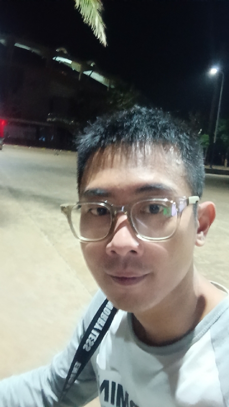 龙龙的第一张照片--广州相亲服务中心