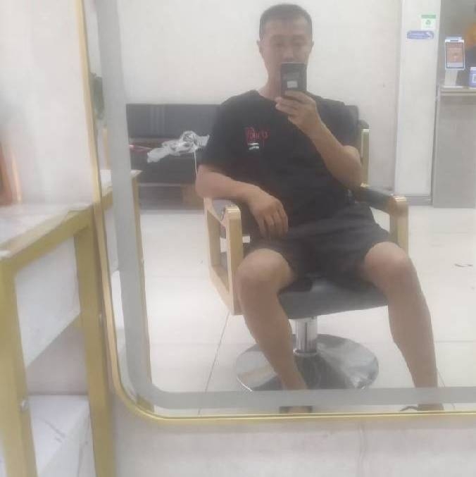 闫杰的第一张照片--广州相亲服务中心