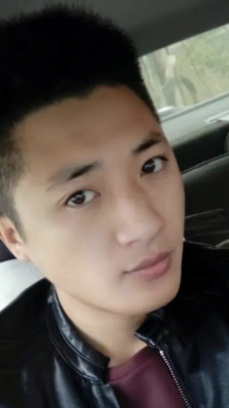 小汤米的第二张照片--广州相亲服务中心