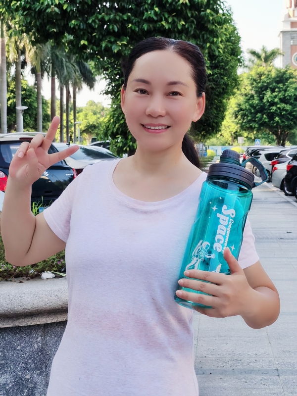 艳阳天的第三张照片--广州相亲服务中心