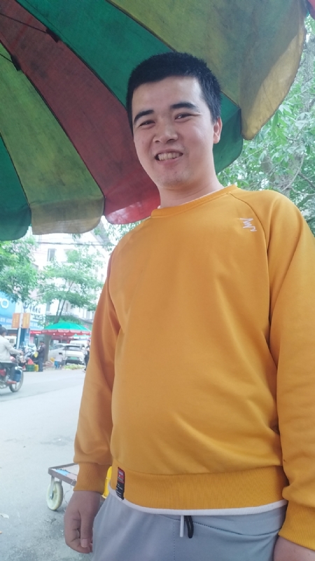 海中寻花柳的第一张照片--广州相亲服务中心