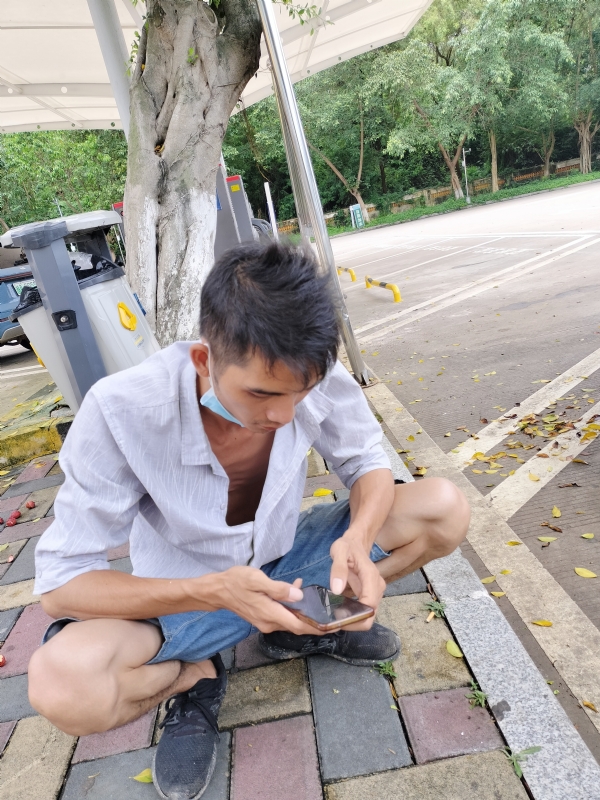 太累了的第一张照片--广州相亲服务中心