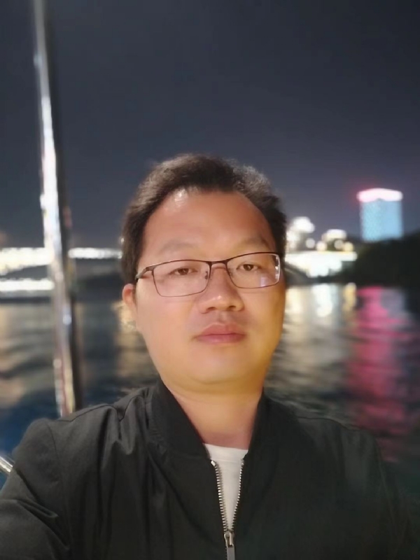 祝你平安的第一张照片--广州相亲服务中心
