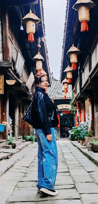 宛霞的第五张照片--广州相亲服务中心