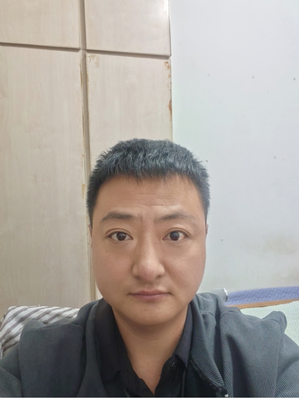 追爱大叔的第一张照片--广州相亲服务中心