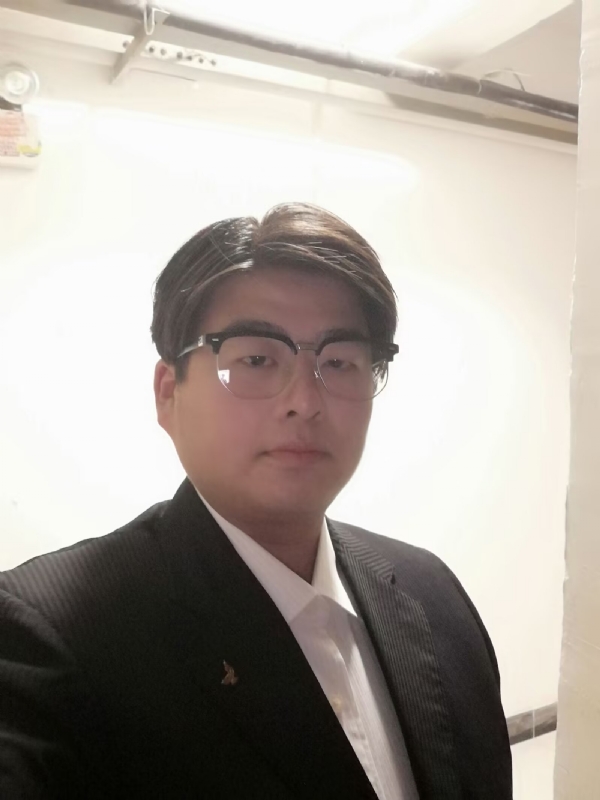 孤独一人的第一张照片--广州相亲服务中心