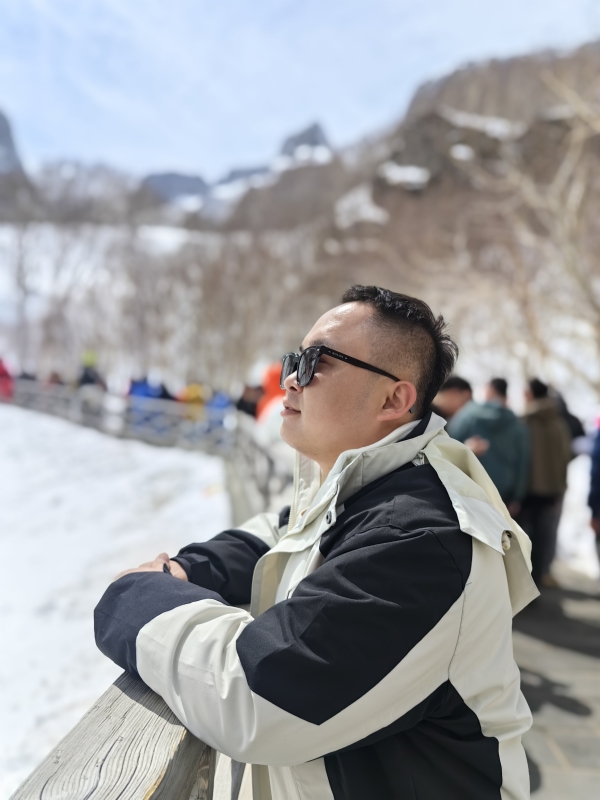 小龙的第一张照片--广州相亲服务中心