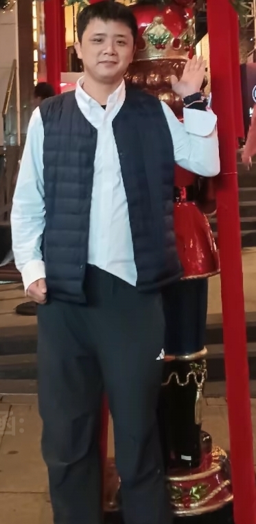 龙的陪伴的第一张照片--广州相亲服务中心