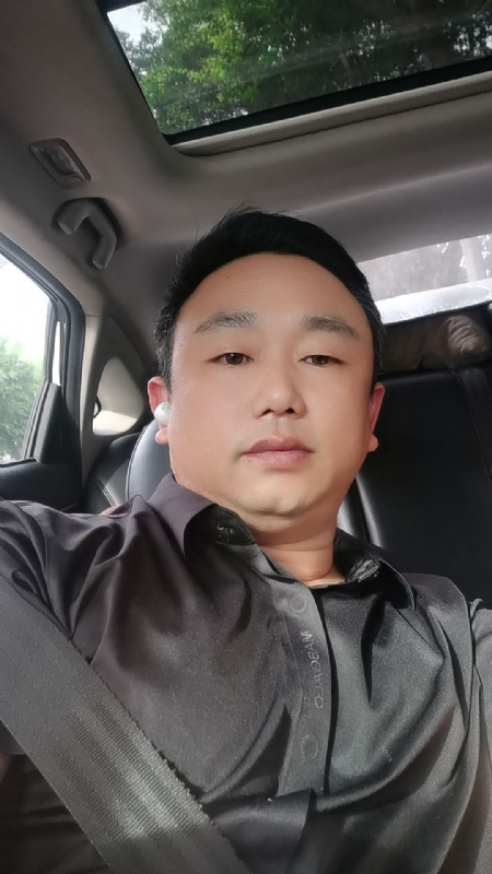 老烽的第一张照片--广州相亲服务中心