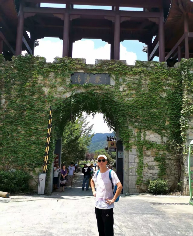 品心人的第一张照片--广州相亲服务中心