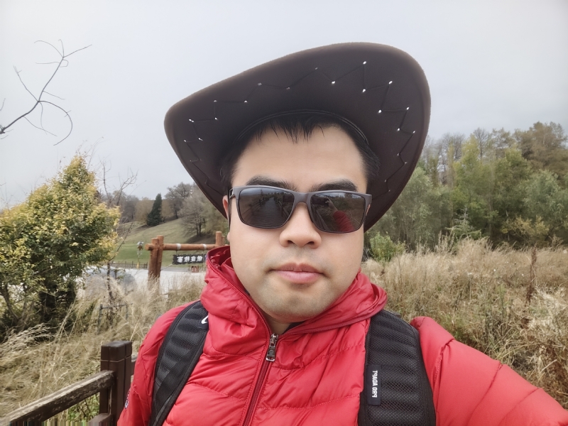 欢乐的笑的第一张照片--广州相亲服务中心