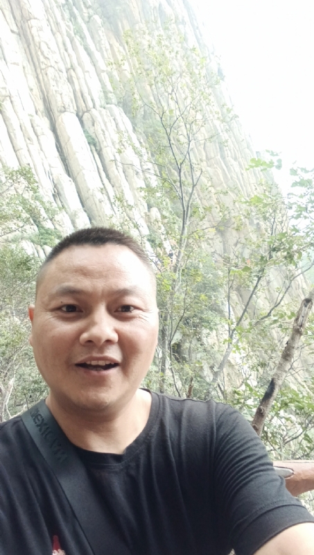 W微信的第二张照片--广州相亲服务中心