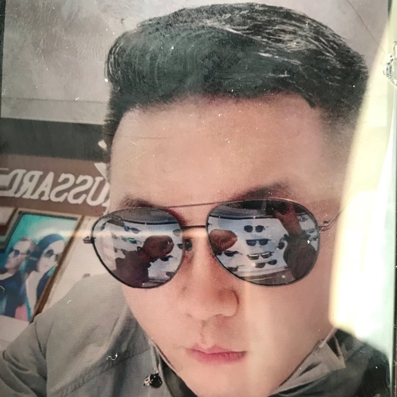 至尊宝的第一张照片--广州相亲服务中心