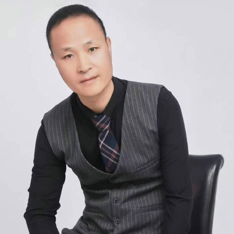 子昂的第二张照片--广州相亲服务中心