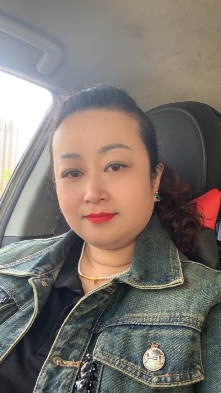 云中的蝶的第一张照片--广州相亲服务中心