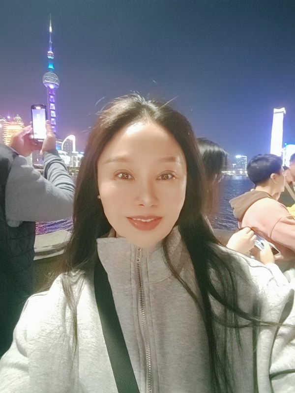 宁倩的第二张照片--广州相亲服务中心